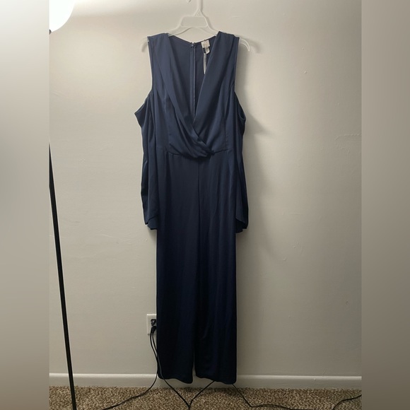 ASOS Curve clean tux cold shoulder tie waist jumpsuit - Picture 2 of 4